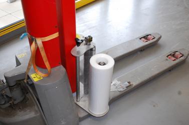 Vorgereckte Handstretchfolie 430mm x 8my x 600m 