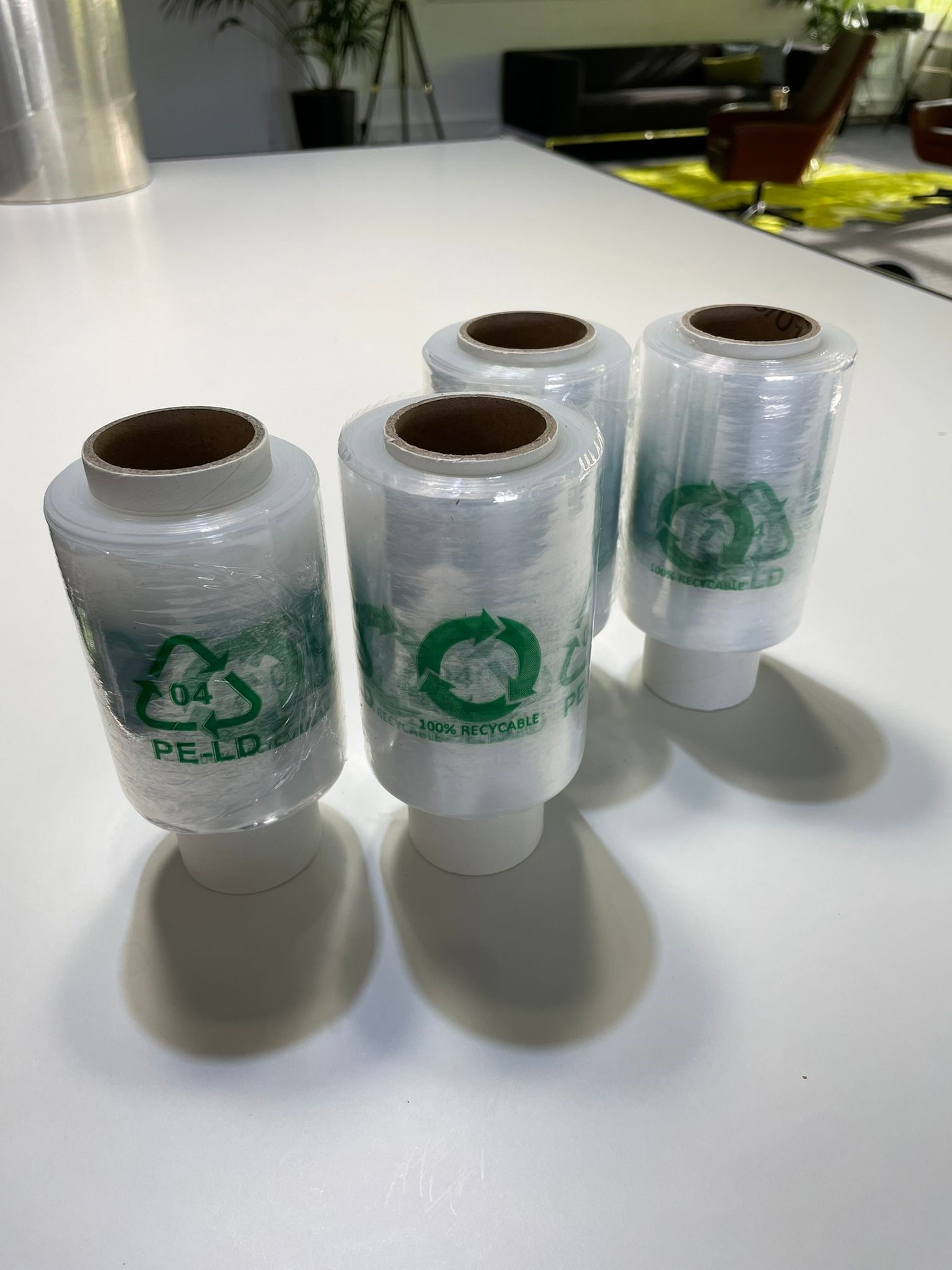Verpackungsfolie Auf Rolle Bündelstretchfolie Transparent 10 Cm X 150 M Kaufen Bei Stretchfolie Mit Abroller